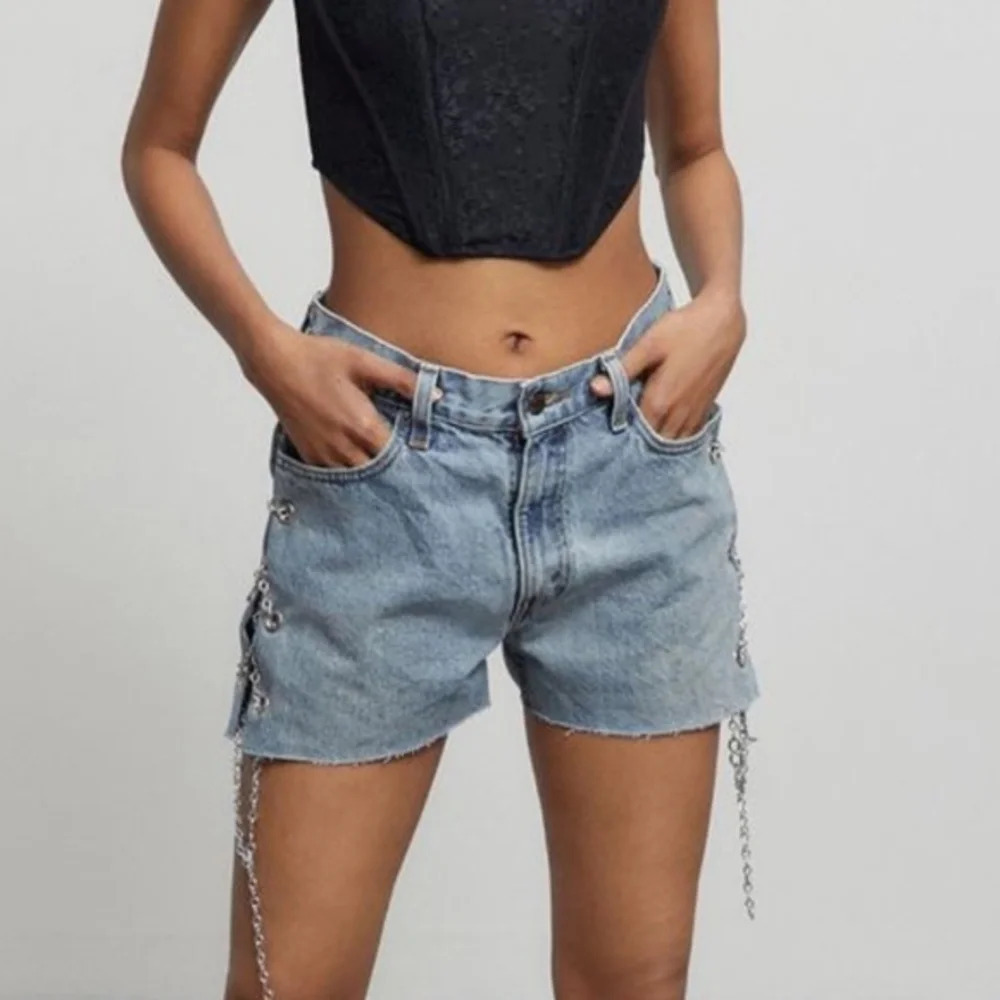 Urban Outfitters Urban Renewal Levi's Side Chain Shorts